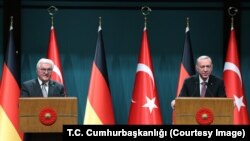 Erdoğan ve Steinmeier görüşme sonrası ortak basın toplantısı düzenledi