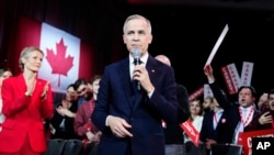 Kandida Pati Liberal Kanada Mark Carney bay yon diskou nan Ottawa, Kanada, 9 Mas, 2025. 